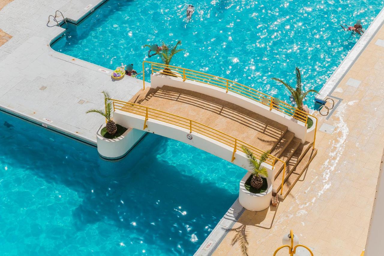 Sunny Flat W/ Balcony & Pool By Lovelystay Portimao Ngoại thất bức ảnh