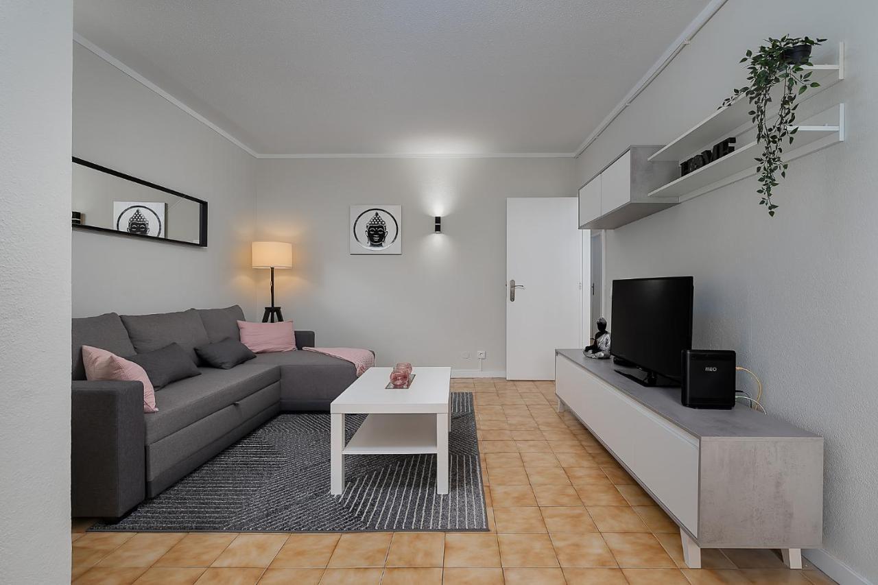 Sunny Flat W/ Balcony & Pool By Lovelystay Portimao Ngoại thất bức ảnh